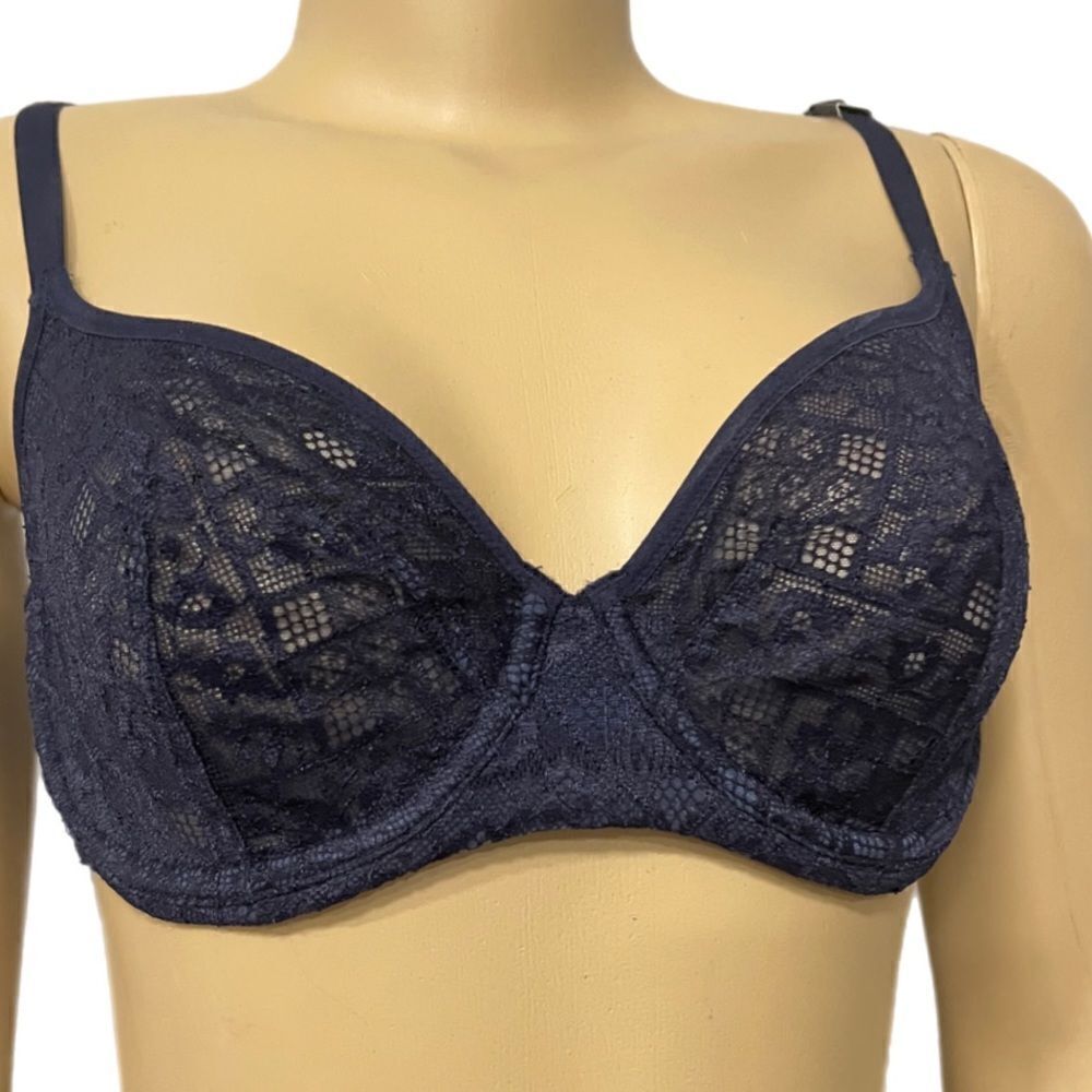 Victoria’s Secret Body unlined demi lace bra blue 34D